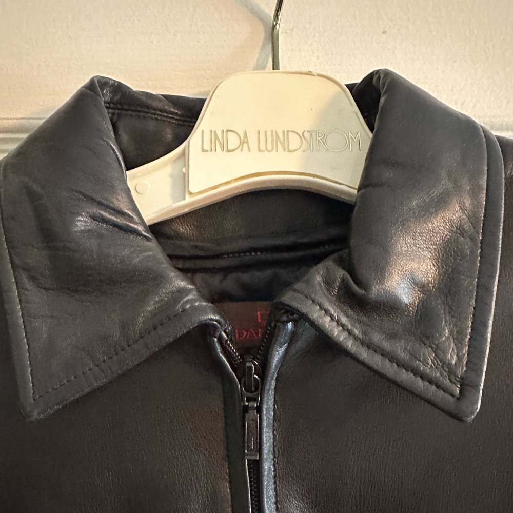 Danier Black leather jacket - Picture 7 of 16